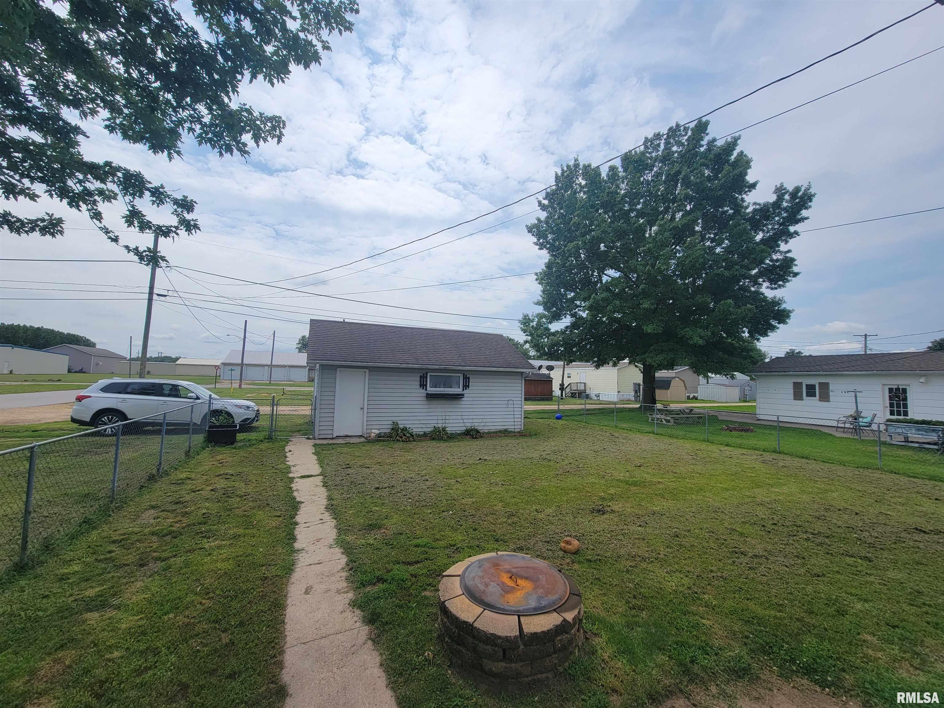 720 19th Avenue Fulton, IL 61252 - Photo 2 of 14 Gallery Image 2