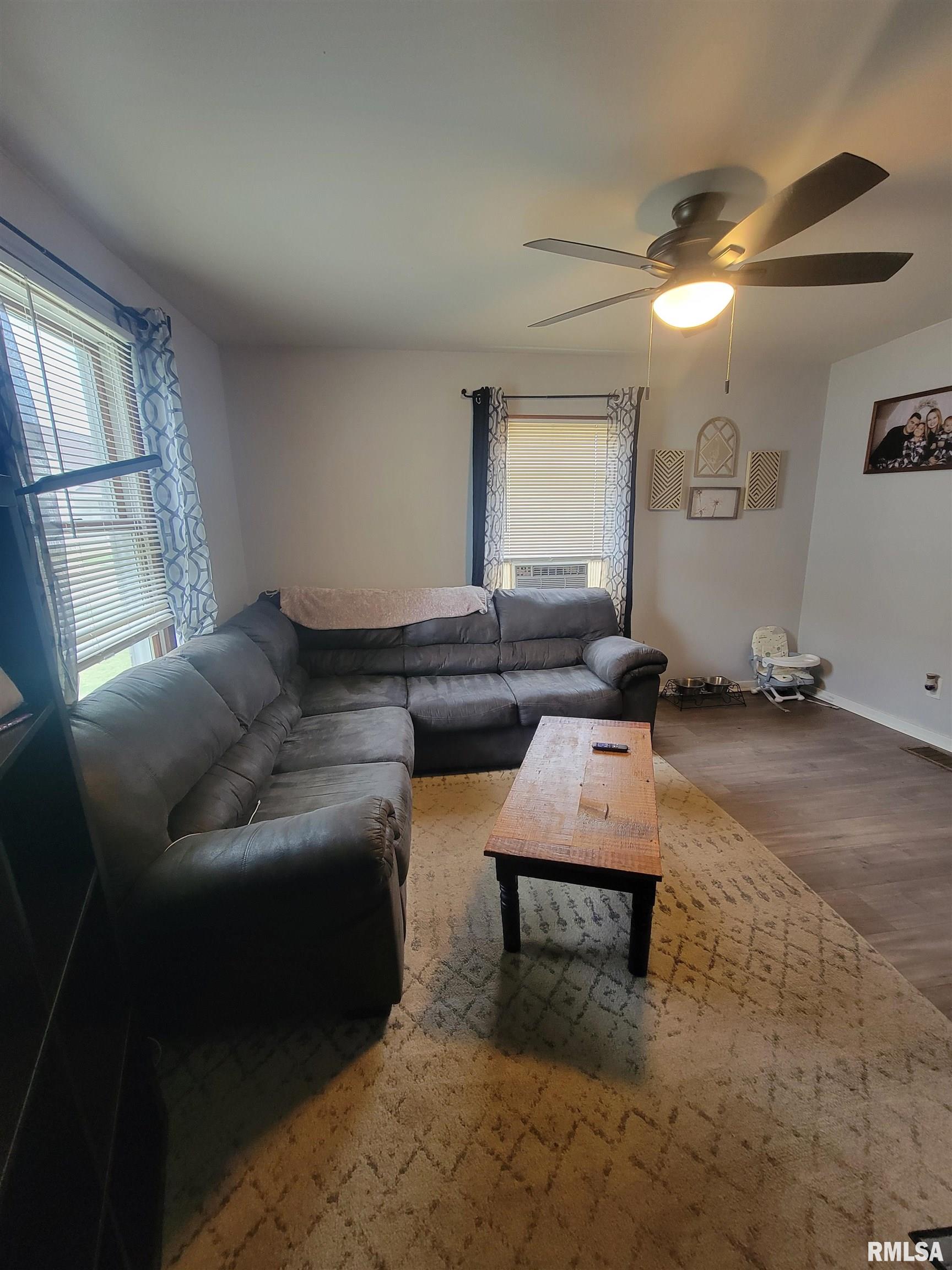 720 19th Avenue Fulton, IL 61252 - Photo 4 of 14 Gallery Image 4