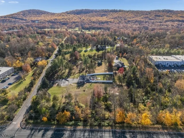 $1,135,000 | 417 Mountain Road, Lebanon, NJ 08833