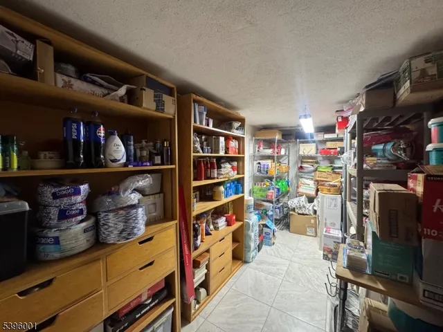 $1,100,000 | 417 Mountain Road, Lebanon, NJ 08833