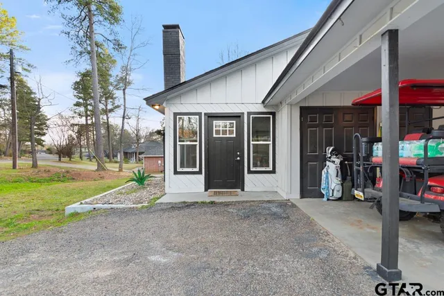 $269,900 | 1452 Tanglewood Drive East, Hideaway, TX 75771