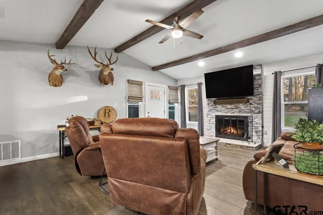 $269,900 | 1452 Tanglewood Drive East, Hideaway, TX 75771