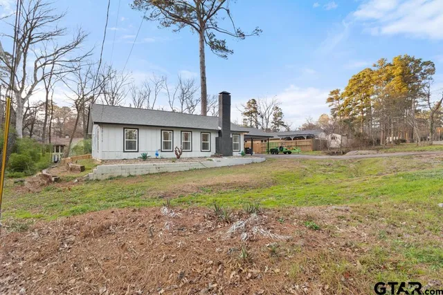 $269,900 | 1452 Tanglewood Drive East, Hideaway, TX 75771