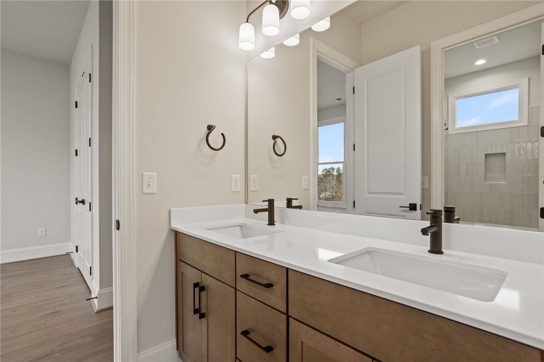 520 Rosedale Way Seneca, SC 29672 - Photo 6 of 30 Gallery Image 6