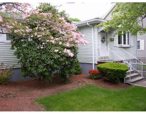 3 Sandra Road Peabody, MA 01960 - Photo 11 of 19 Gallery Image 11