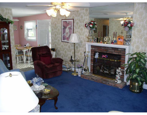 3 Sandra Road Peabody, MA 01960 - Photo 12 of 19 Gallery Image 12
