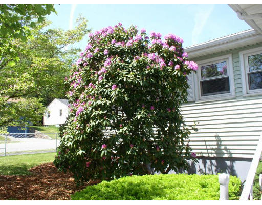 3 Sandra Road Peabody, MA 01960 - Photo 5 of 19 Gallery Image 5