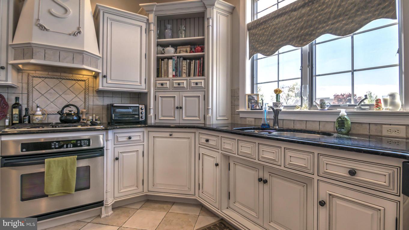 230 Old Delp Road Lancaster, PA 17601 - Photo 10 of 37 Gallery Image 10