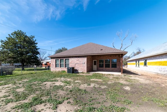 $2,200 | 1901 Seley Avenue, Waco, TX 76704