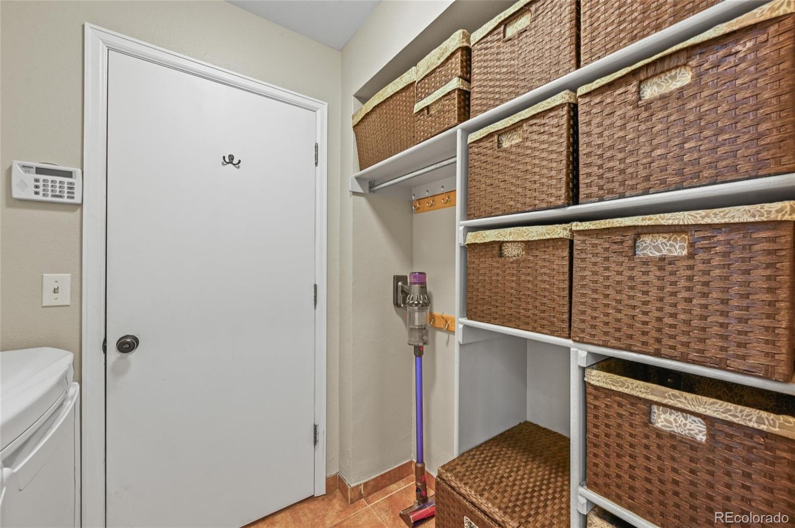 10096 Hughes Place Highlands Ranch, CO 80126 - Photo 15 of 50 a view of entryway