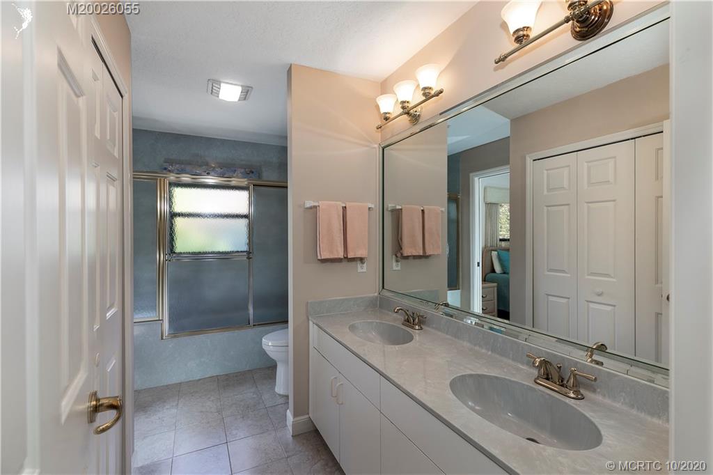 3 River Crest Court Stuart, FL 34996 - Photo 16 of 35 Gallery Image 16