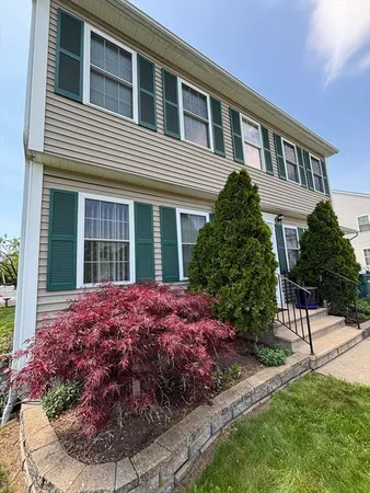 $417,290 | 266 Christopher Drive, Springfield, MA 01119