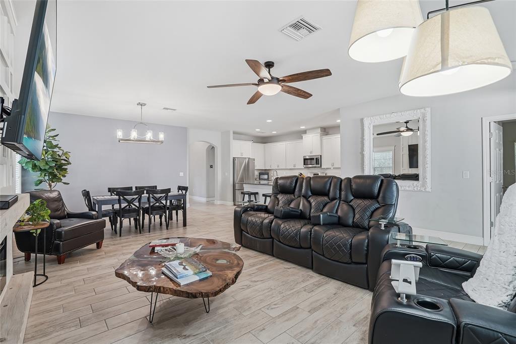 6318 Springline Place Apollo Beach, FL 33572 - Photo 13 of 42
