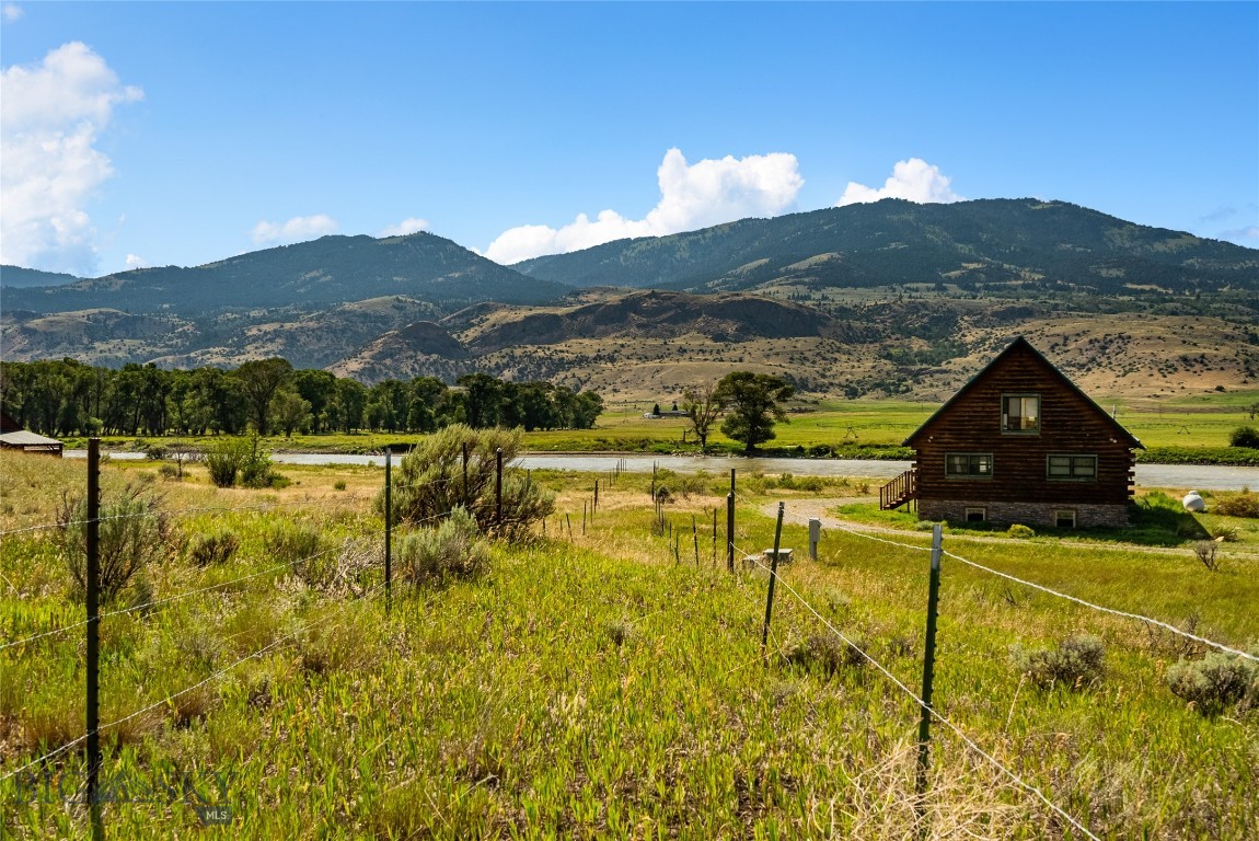 218 East River Road Emigrant, MT 59027 - Photo 25 of 28 Gallery Image 25