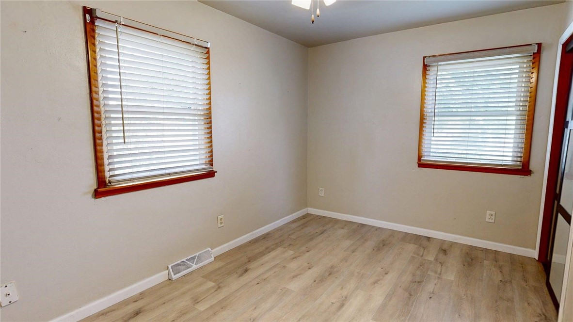 2209 West Center Street Decatur, IL 62526 - Photo 16 of 36