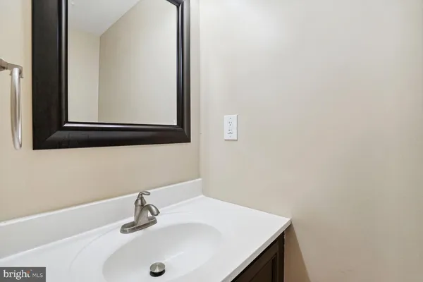 $3,300 | 7706 Hickory Glen Way, Springfield, VA 22153