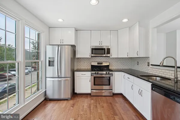 $3,300 | 7706 Hickory Glen Way, Springfield, VA 22153