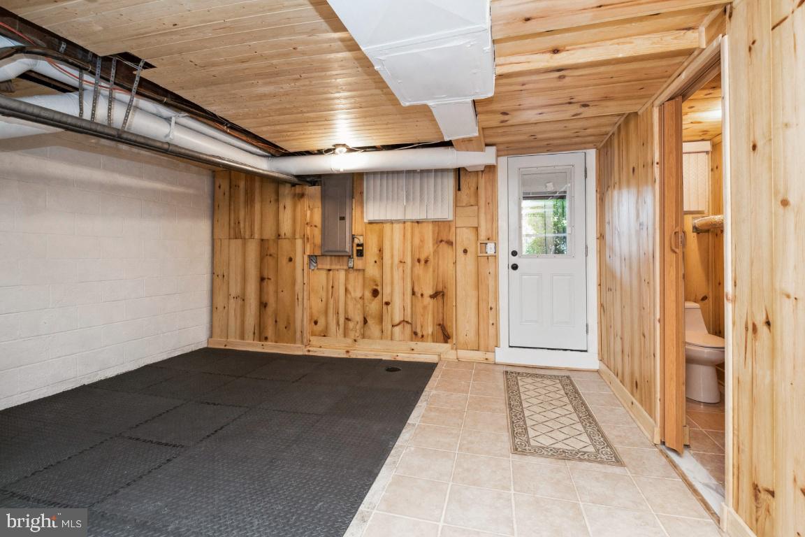 124 Brandon Road Baltimore, MD 21212 - Photo 21 of 25 Easy access to back yard-