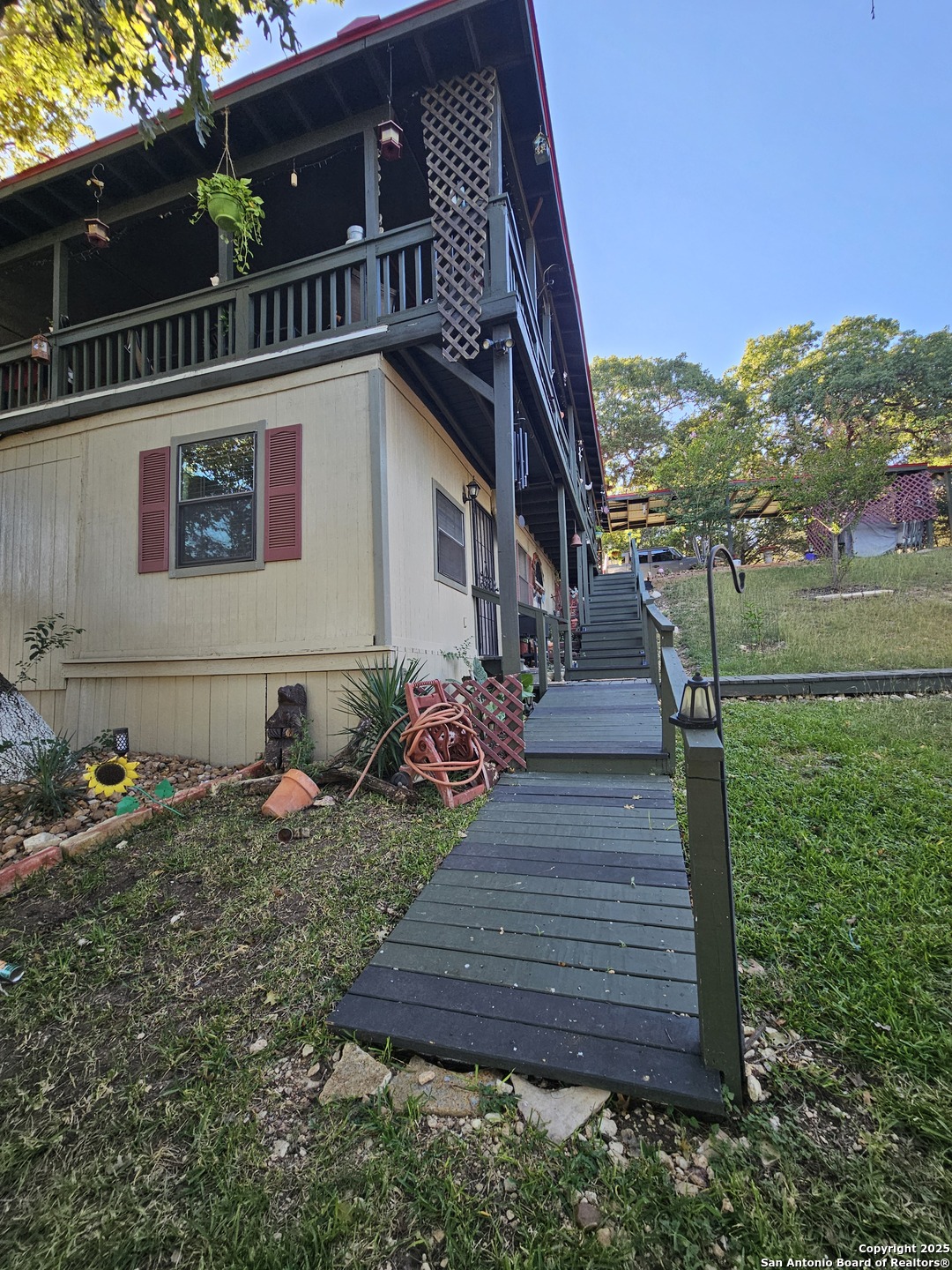 116 Debra Lane Hunt, TX 78024 - Photo 29 of 34 a view of a house with wooden fence