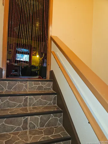 $575,000 | 116 Debra Lane, Hunt, TX 78024