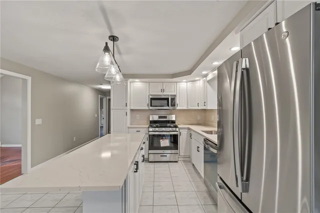 $499,000 | 42 Belfield Drive, Johnston, RI 02919