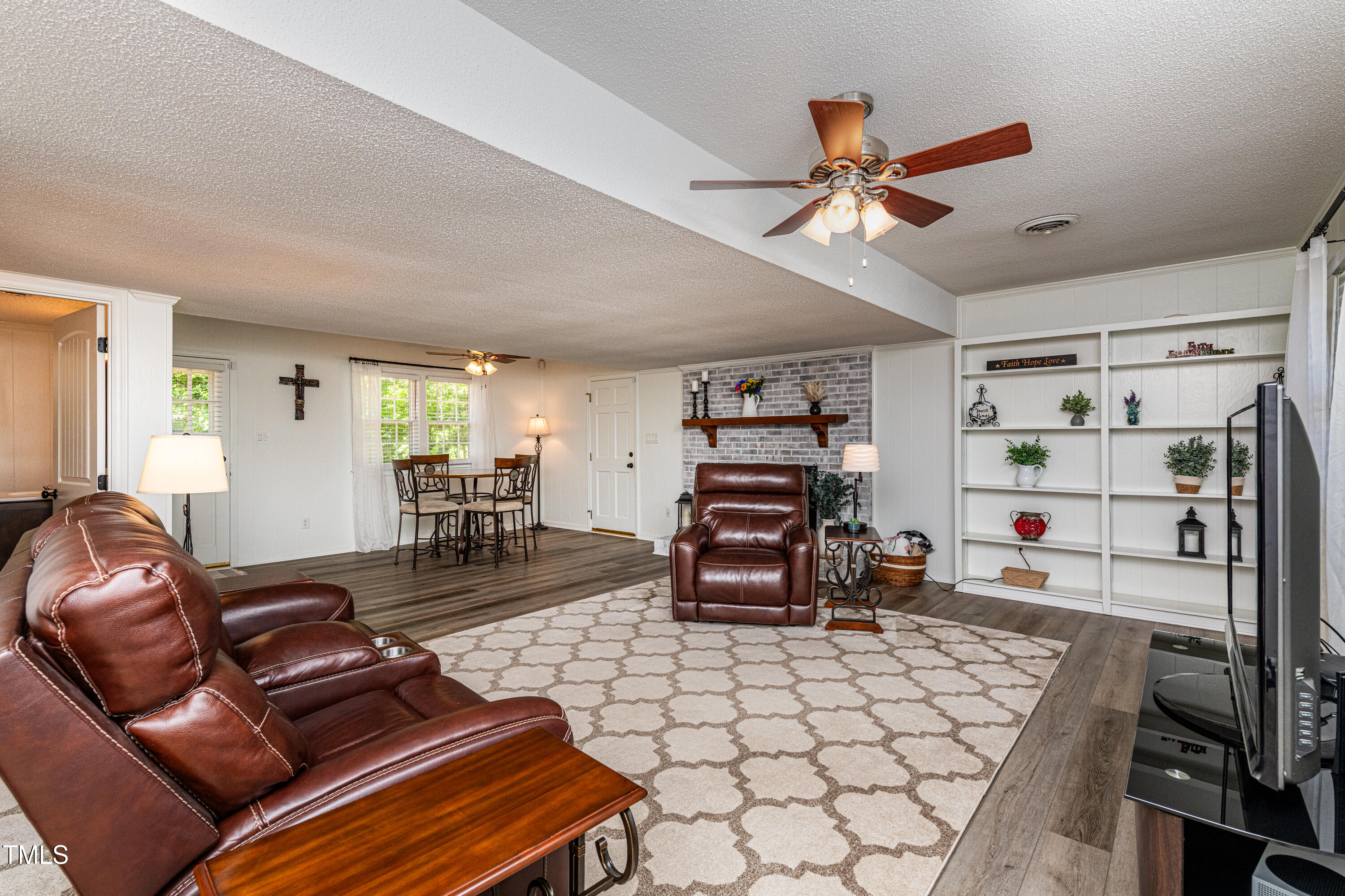 3301 Manor Ridge Drive Raleigh, NC 27603 - Photo 8 of 38 240-Family Room