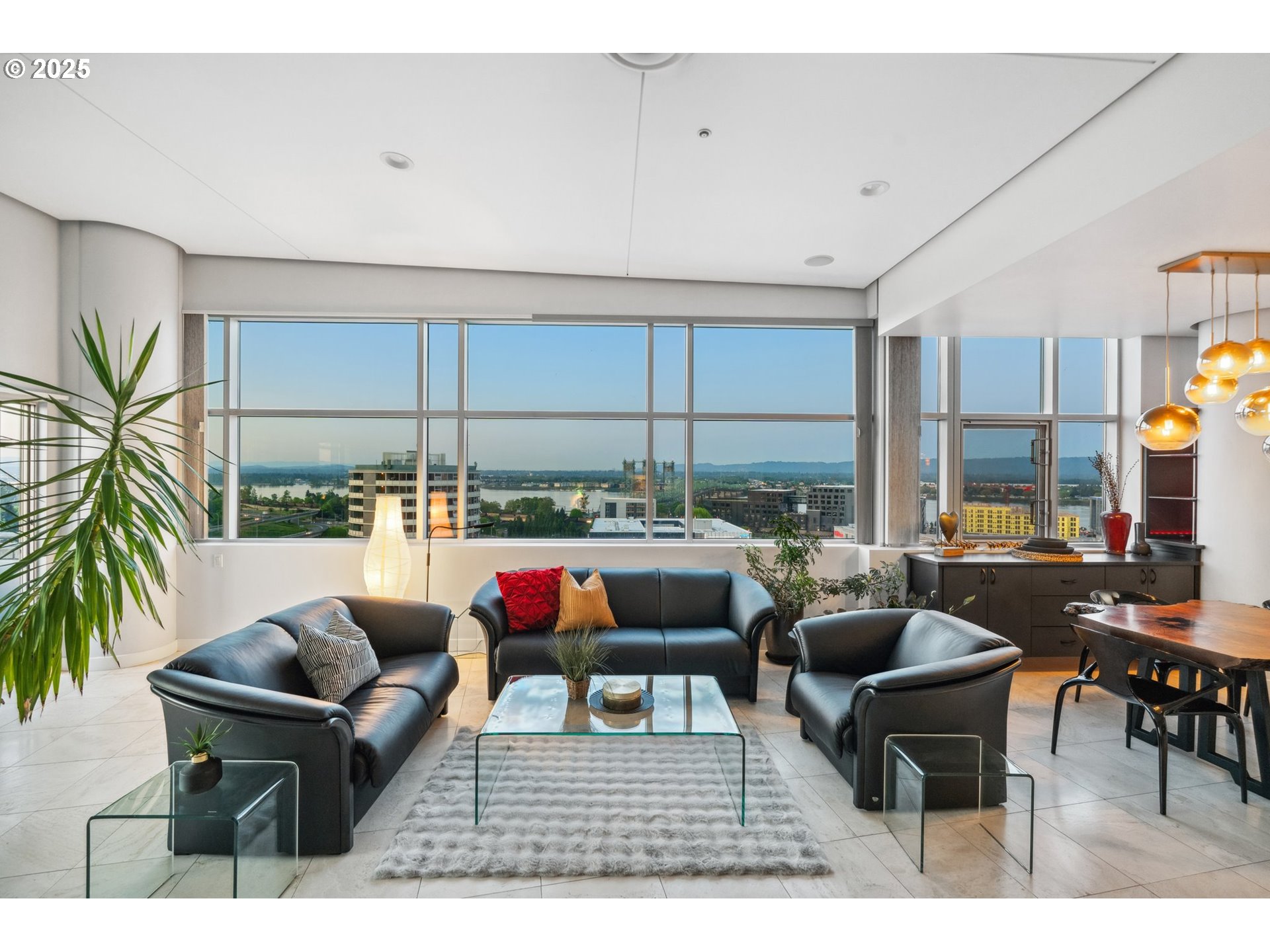 700 Washington Street, Unit 1125 Vancouver, WA 98660 - Photo 2 of 48