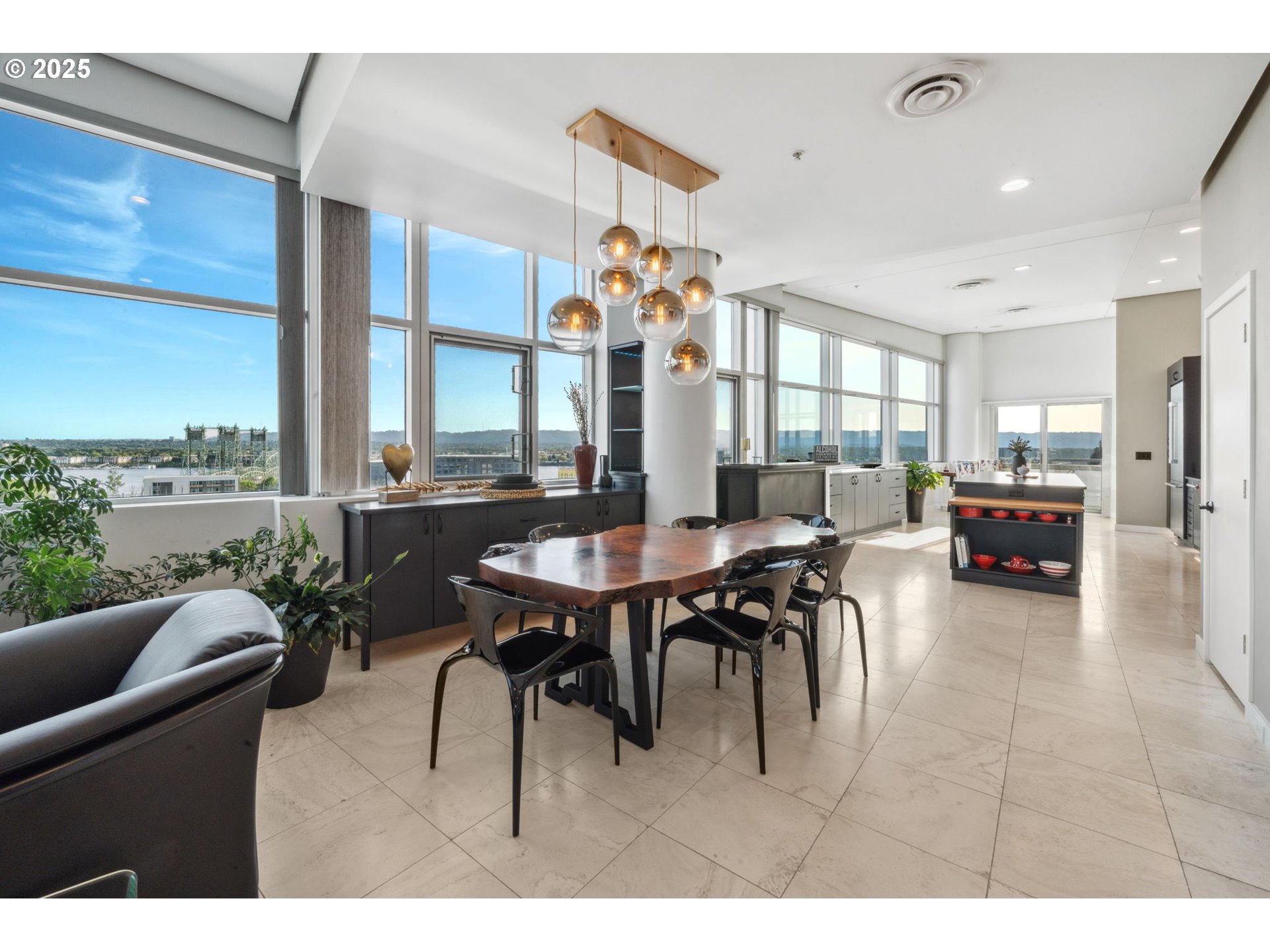 700 Washington Street, Unit 1125 Vancouver, WA 98660 - Photo 5 of 48