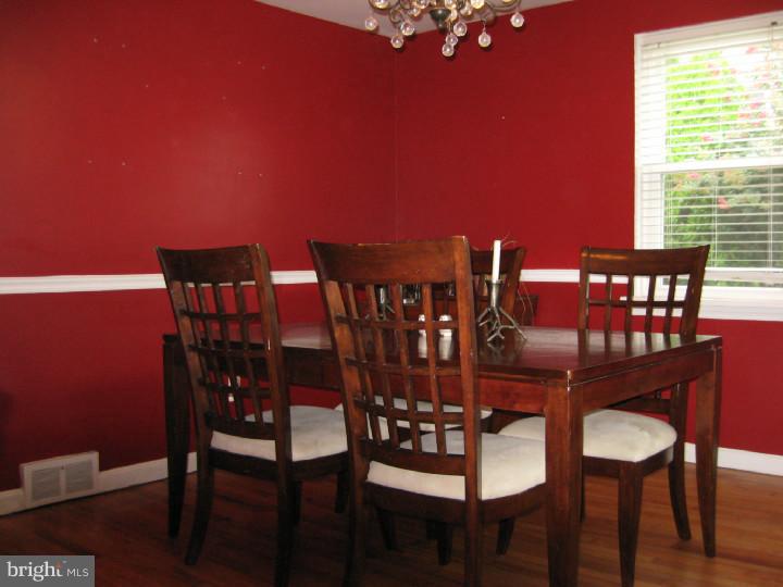 431 Houston Road Ambler, PA 19002 - Photo 8 of 20 Dining Room