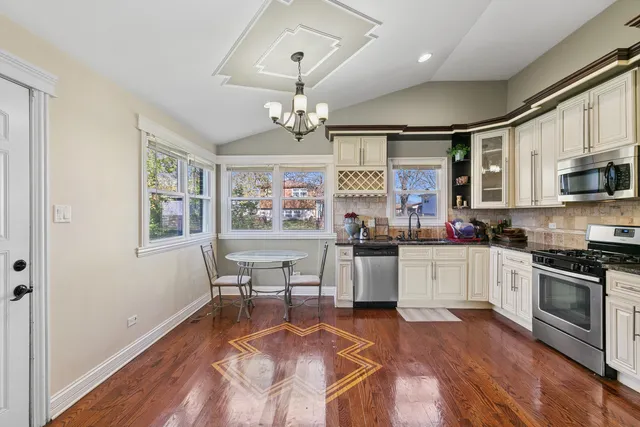 $265,000 | 6306 Beaver Dam Road, Matteson, IL 60443