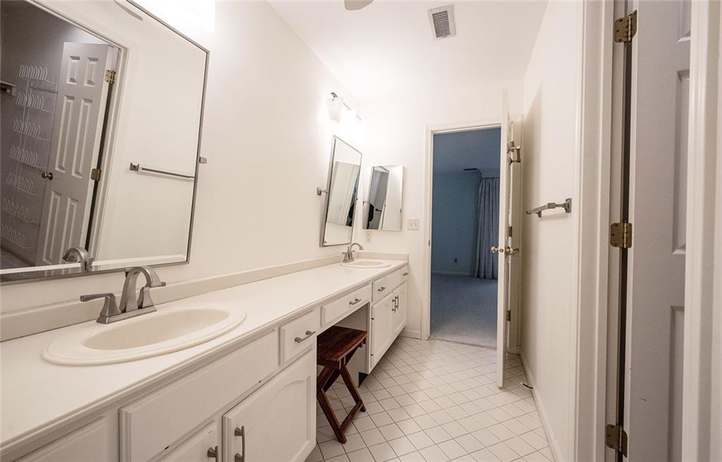 8557 Olde Mill Trace Indianapolis, IN 46260 - Photo 35 of 57