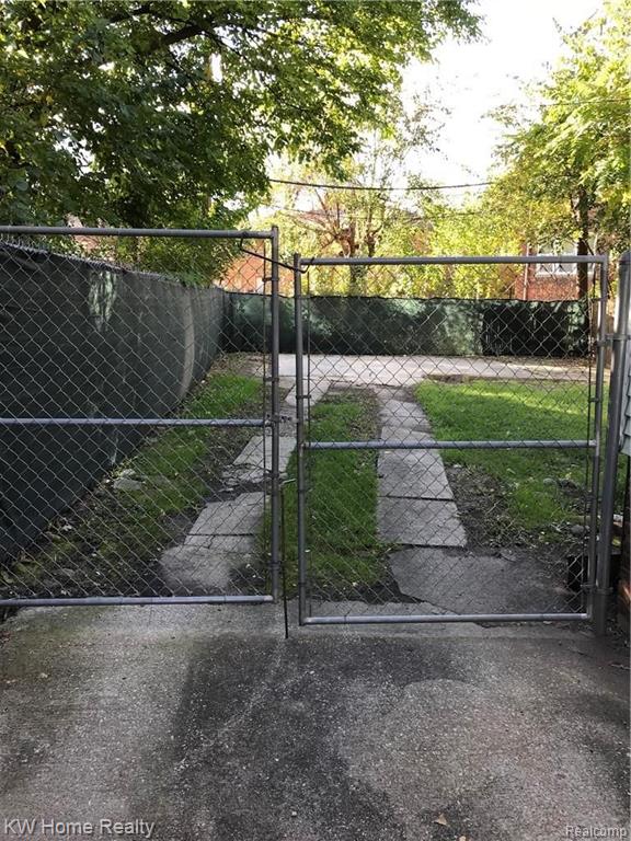 12135 Prairie Street Detroit, MI 48204 - Photo 6 of 45