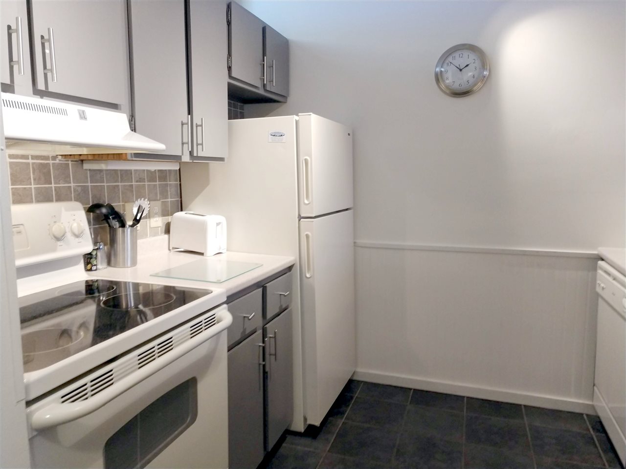 257 Old Mill Road, Unit E2 Killington, VT 05751 - Photo 3 of 18 Gallery Image 3