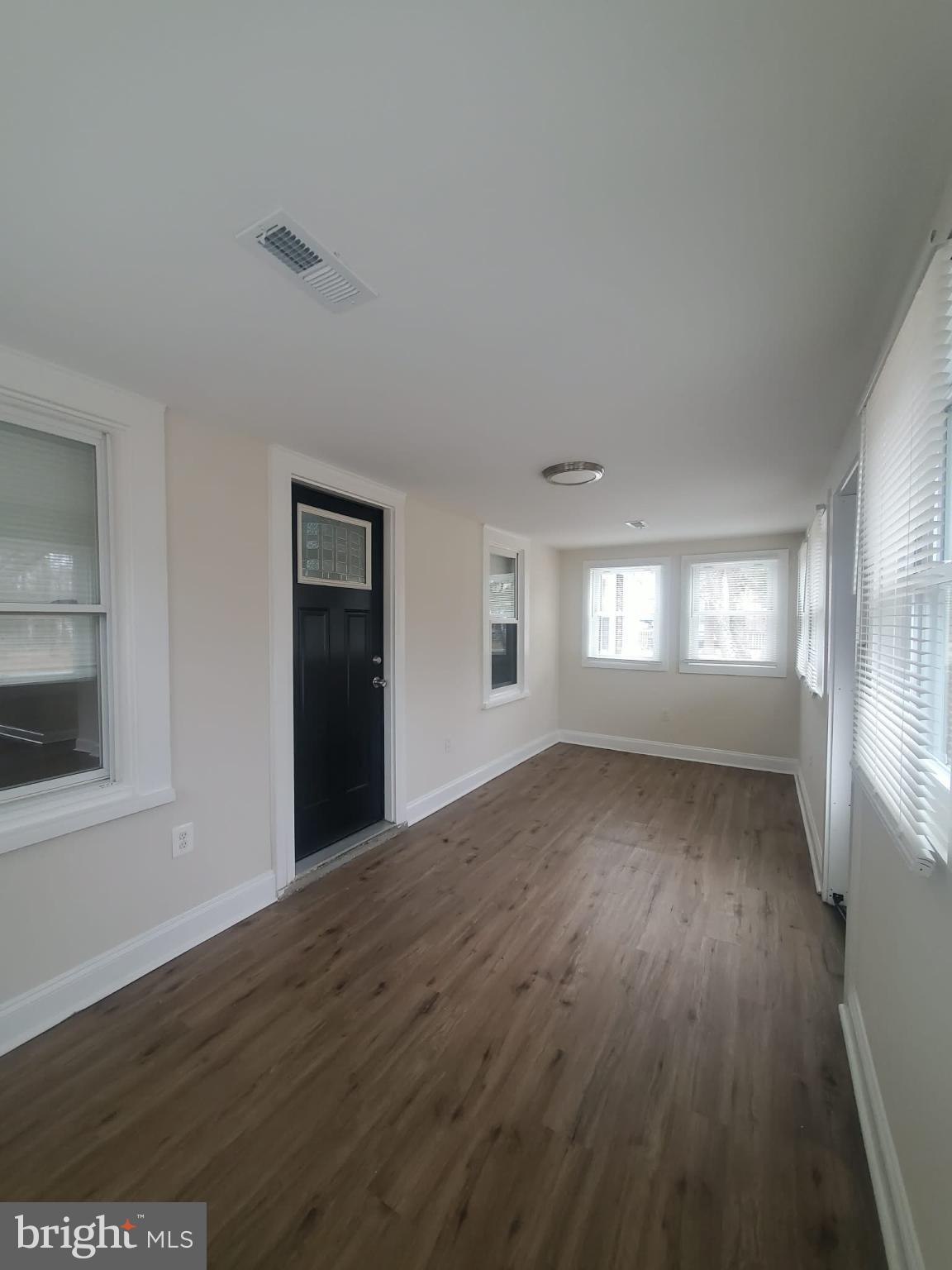 17 Robin Road Stafford, VA 22554 - Photo 2 of 17 Bright and airy sunlit room with modern charm.