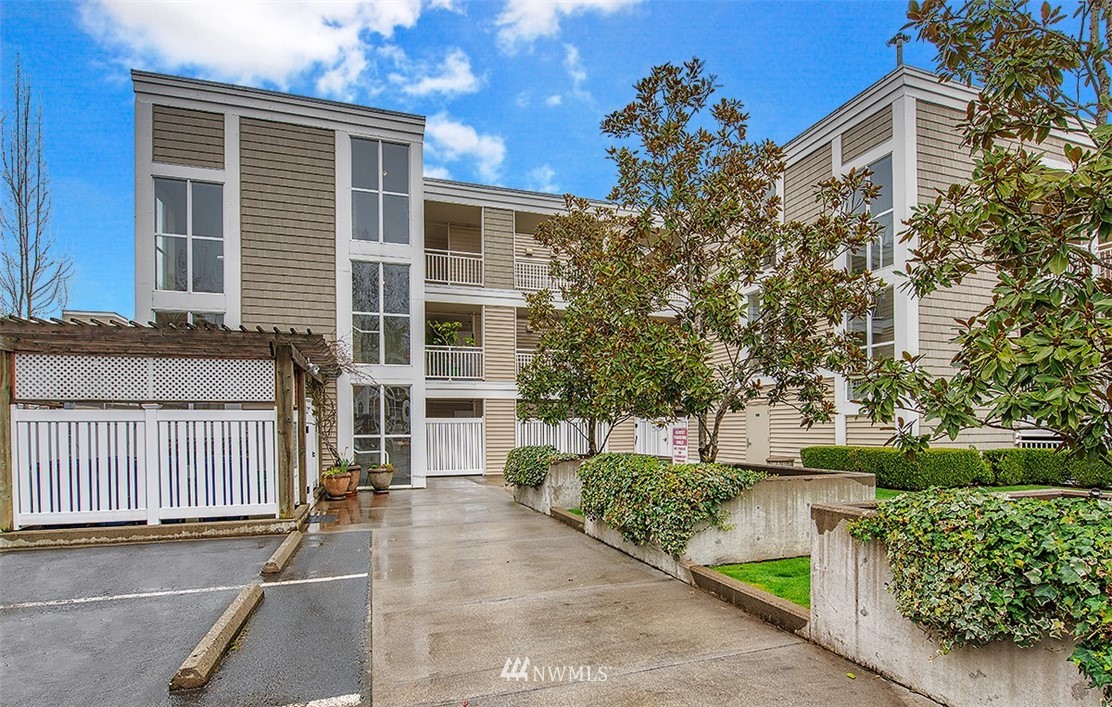 17432 Bothell Way Northeast, Unit B101 Bothell, WA 98011 - Photo 2 of 16