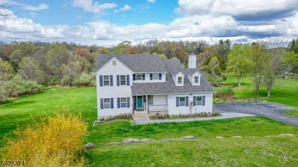 $699,900 | 14 Thomas Road, Lafayette, NJ 07848