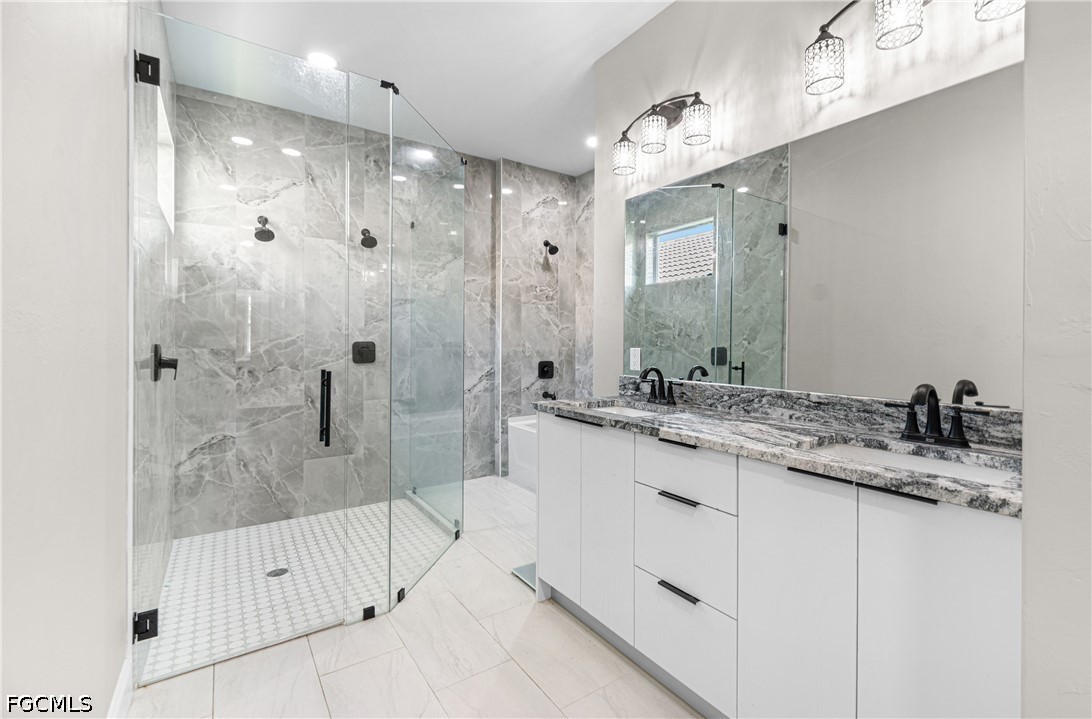 2016 Oxford Ridge Circle Lehigh Acres, FL 33973 - Photo 14 of 40