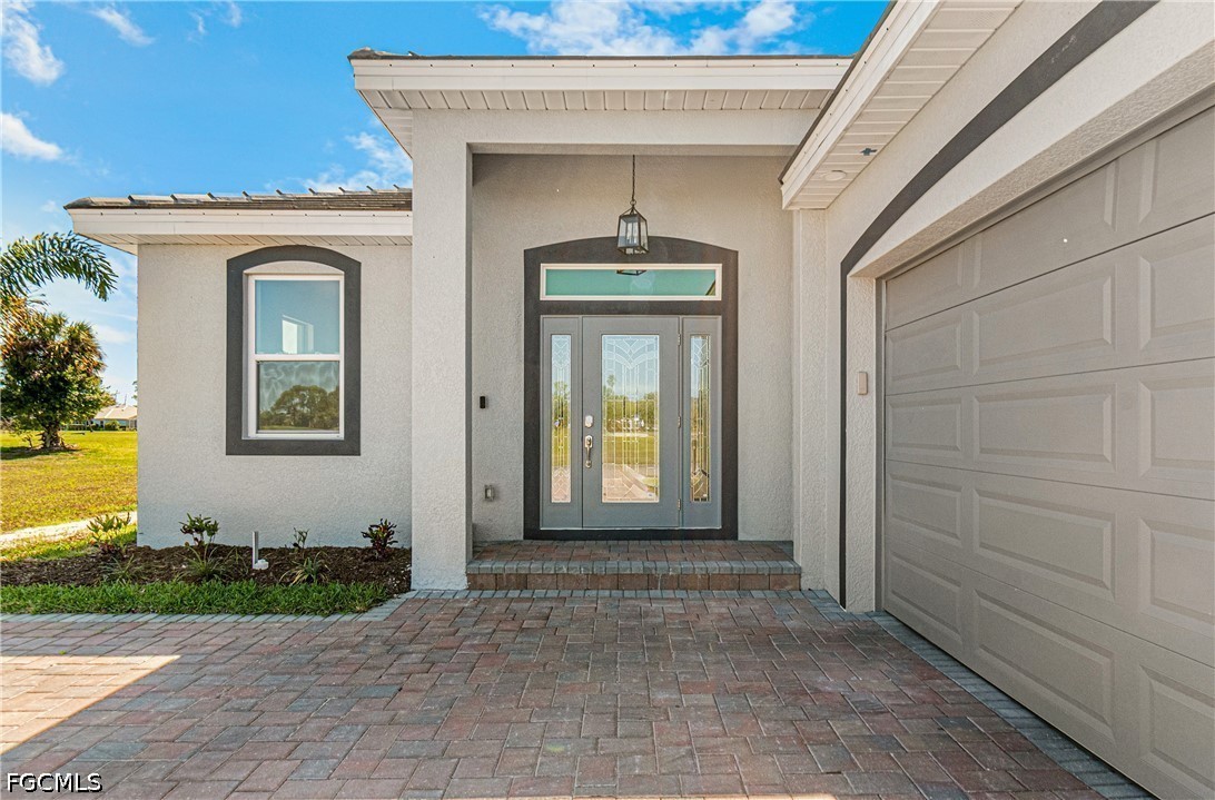 2016 Oxford Ridge Circle Lehigh Acres, FL 33973 - Photo 2 of 40