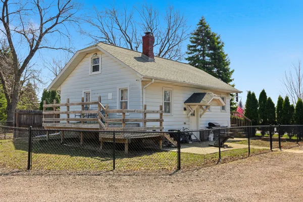 $549,500 | 307 West Army Trail Road, Bloomingdale, IL 60108