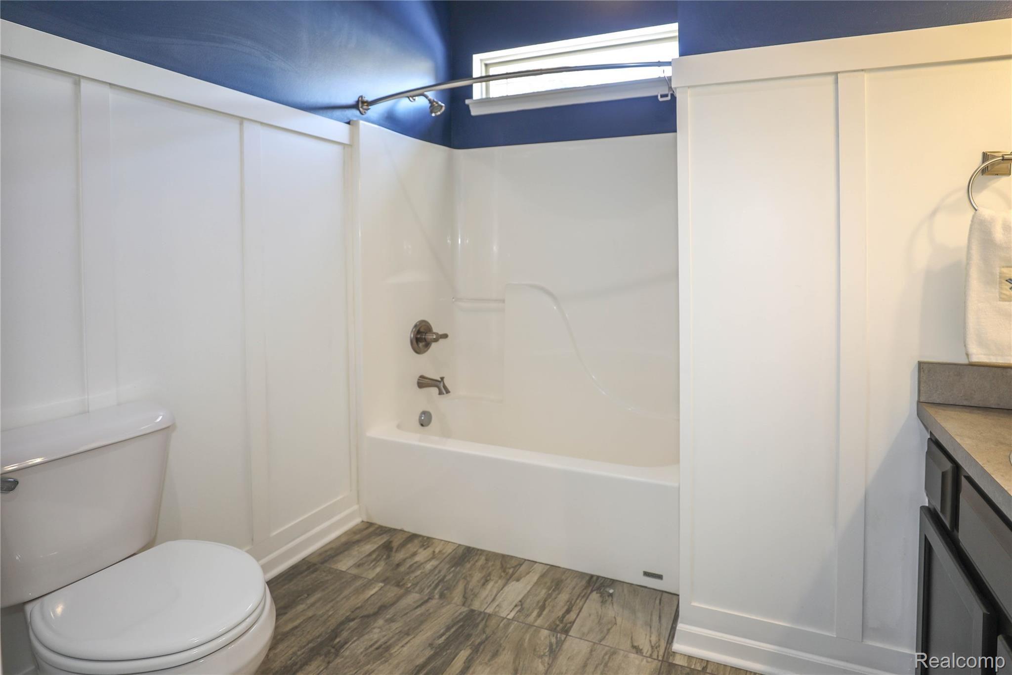 444 Circle Point Clarkston, MI 48348 - Photo 27 of 39 27.jpg