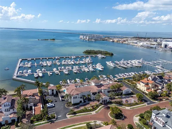 $940,000 | 5823 Bowen Daniel Drive, Unit 604, Tampa, FL 33611