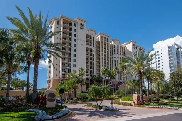 $940,000 | 5823 Bowen Daniel Drive, Unit 604, Tampa, FL 33611