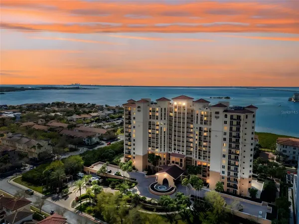 $940,000 | 5823 Bowen Daniel Drive, Unit 604, Tampa, FL 33611