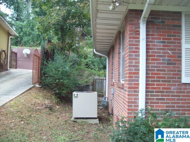 115 Woodland Road Bessemer, AL 35020 - Photo 3 of 25