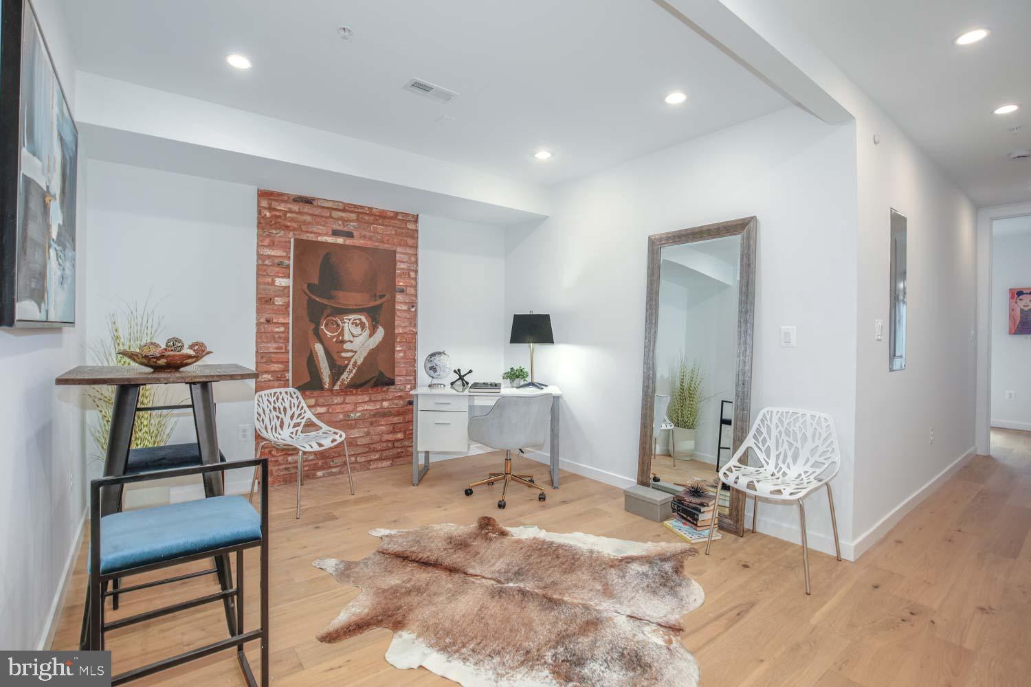 1528 Oates Street Northeast, Unit A Washington, DC 20002 - Photo 15 of 34 Open-concept den/flex space