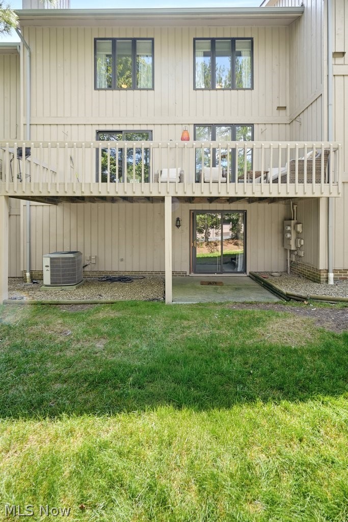 5755 Som Center Road, Unit 8 Solon, OH 44139 - Photo 4 of 50 Gallery Image 4