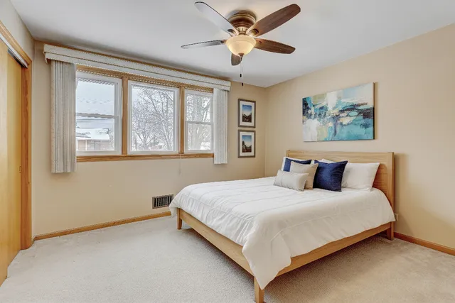 $399,900 | 1850 Kensington Avenue, Westchester, IL 60154