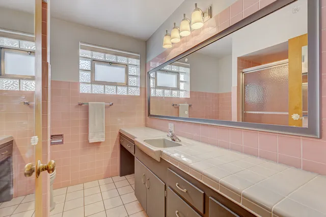 $399,900 | 1850 Kensington Avenue, Westchester, IL 60154