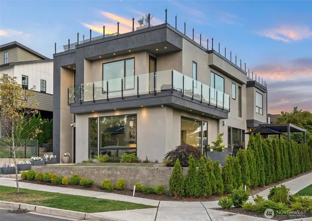 $6,500 | 903 North 33rd Place, Renton, WA 98056