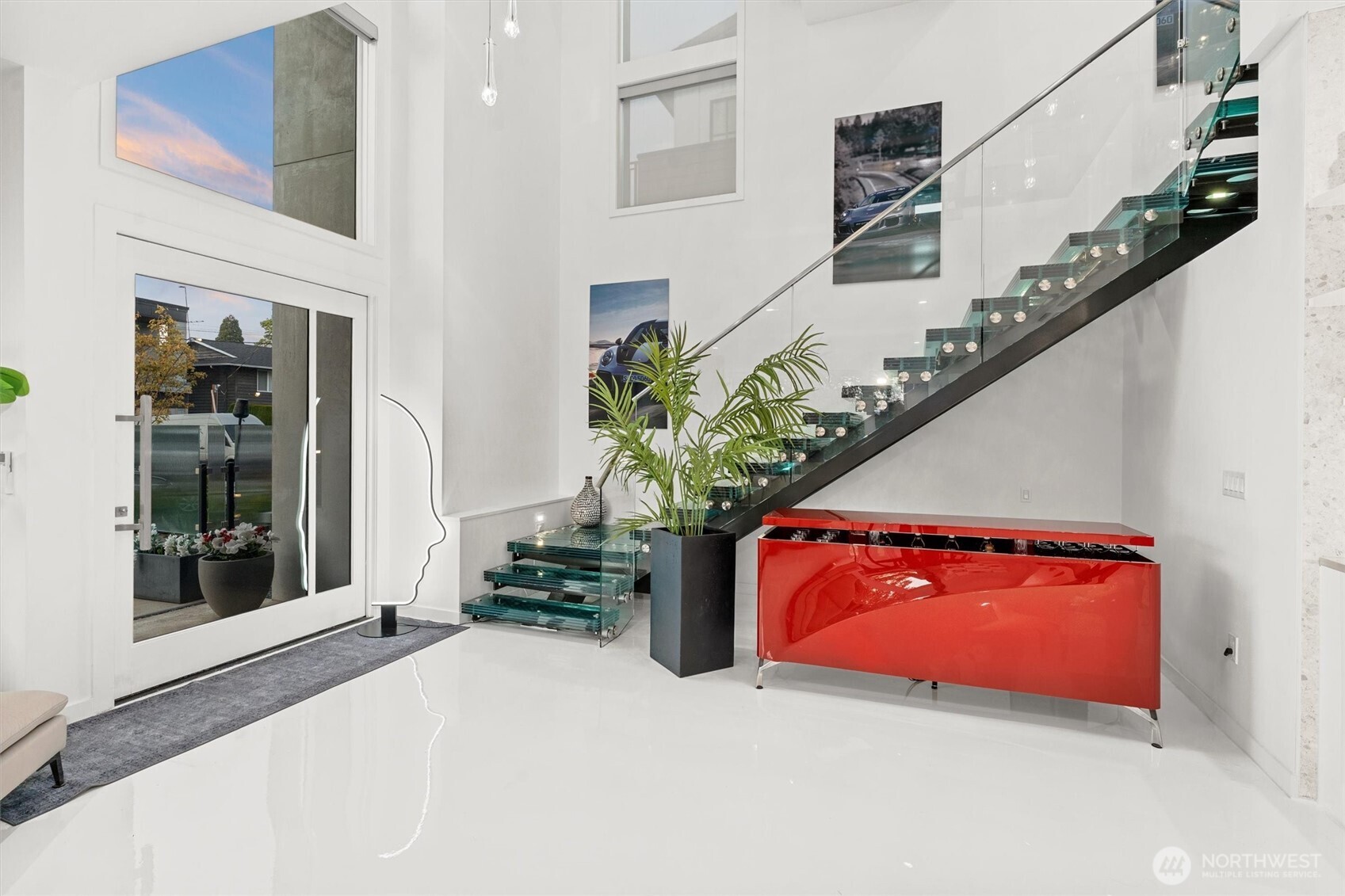 903 North 33rd Place Renton, WA 98056 - Photo 4 of 20